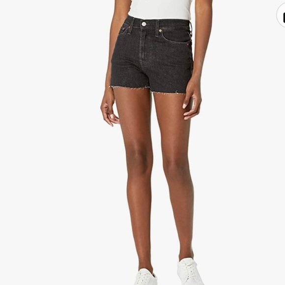Levi’s High Rise Shorts - Picture 2 of 4